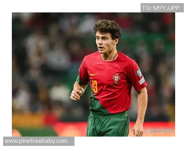 曼联与本菲卡今日比赛结果揭晓精彩瞬间回顾与分析 曼联与本菲卡今日比赛结果揭晓精彩瞬间回顾与分析